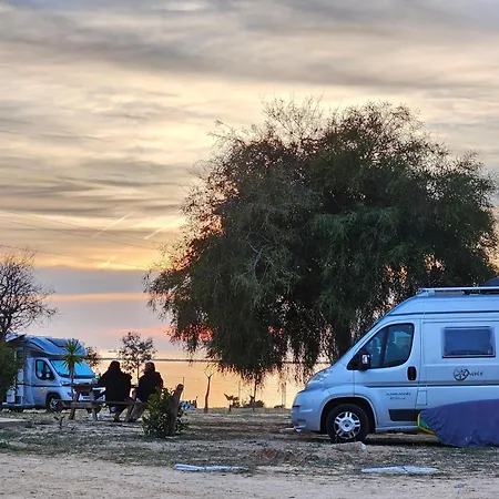 Playa مكان تخييم *