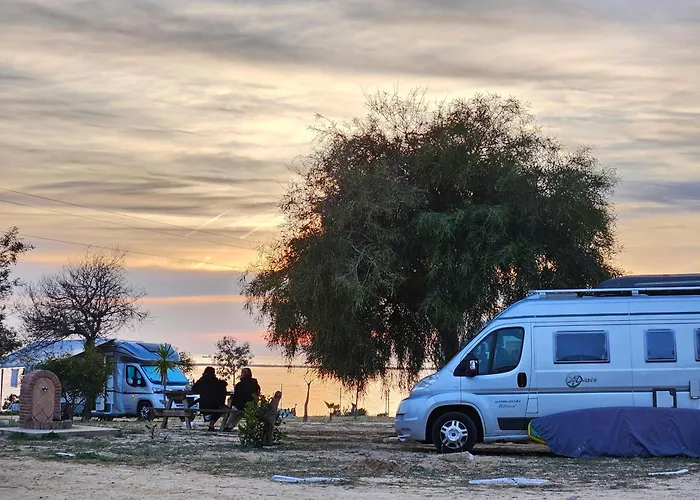 Playa مكان تخييم *